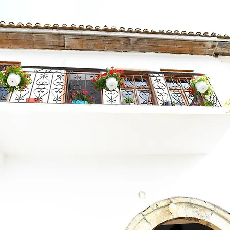Guest House Luli Берат Экстерьер фото