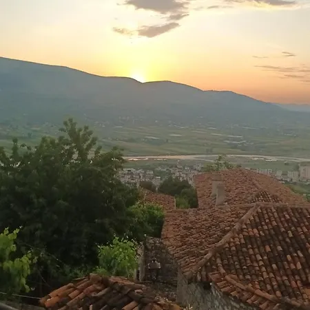 Guest House Luli Берат Экстерьер фото